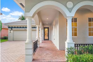 185 Via Rosina, Jupiter, FL 33458 Sold 12/11/24