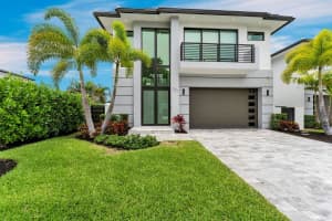 721 S Lake Avenue, Delray Beach, FL 33483 Sold 11/08/24