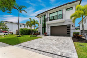 721 S Lake Avenue, Delray Beach, FL 33483 Sold 11/08/24