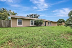 392 SW Lakehurst Drive, Port Saint Lucie, FL 34983 Sold 12/11/24