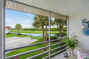 72 Royal Oak Court 204, Vero Beach, FL 32962 Sold 11/27/24