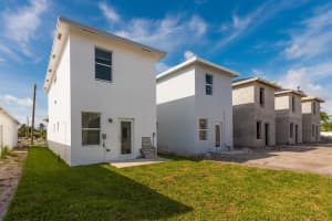 408 NW 12th Avenue, Boynton Beach, FL 33435 Sold 12/31/24