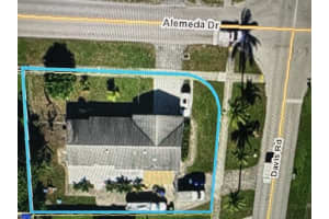 453 Davis Road, Palm Springs, FL 33461 Sold 03/31/25