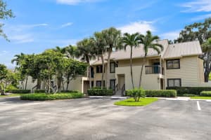 5172 SE Club Way 108, Stuart, FL 34997 Sold 12/20/24