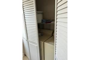 9 Willowbrook Lane 102, Delray Beach, FL 33446 Sold 10/03/24
