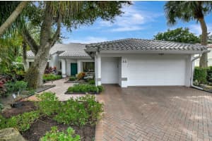 31 Hampshire Lane, Boynton Beach, FL 33436 Sold 11/02/24