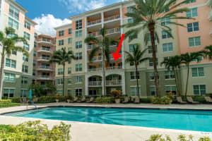 MLS# R11022413, Lantana, Florida 33462