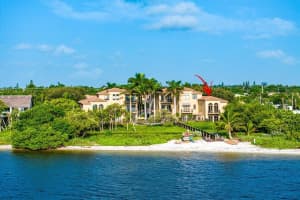 910 Via Villagio, Hypoluxo, FL 33462 Sold 12/23/24