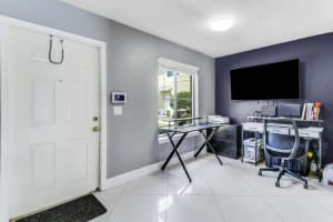 430 W Bloxham Street, Lantana, FL 33462 Sold 11/27/24