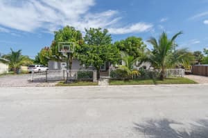 4297 Melaleuca Trail, West Palm Beach, FL 33406 Sold 01/31/25