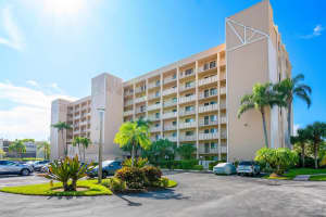 6866 Huntington Lane 307, Delray Beach, FL 33446 Sold 02/28/25