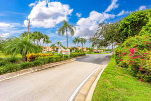 1985 NE Collins Circle 2-30, Jensen Beach, FL 34957 Sold 04/24/25