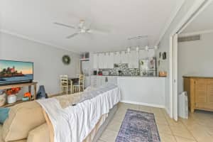 645 Executive Center Drive 101, West Palm Beach, FL 33401 Sold 01/17/25