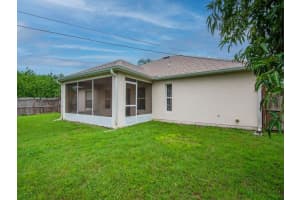 8575 90th Avenue, Vero Beach, FL 32967 Sold 03/21/25