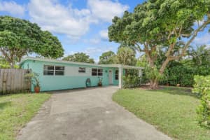 1008 W Hawie Street, Jupiter, FL 33458 Sold 04/28/25
