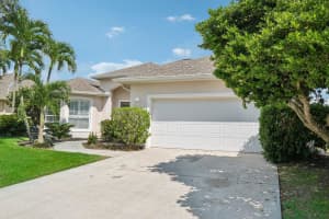 5450 E 1st Square SW, Vero Beach, FL 32968 Sold 11/15/24