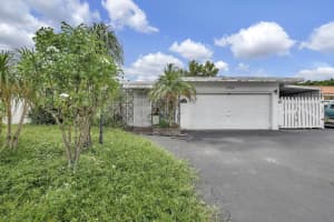 7050 SW 10th Court, Pembroke Pines, FL 33023 Sold 10/28/24