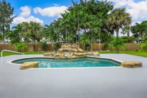 8815 El Paso Drive, Lake Worth, FL 33467 Sold 12/18/24