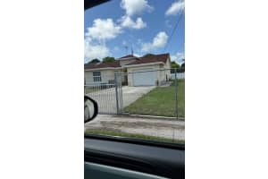 3526 Hiawatha Avenue, West Palm Beach, FL 33409 Sold 11/15/24