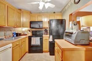 200 Village Green Circle E 310, Palm Springs, FL 33461 Sold 10/22/24