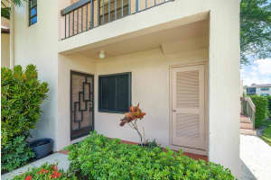 21597 Juego Circle E 6e, Boca Raton, FL 33433 Sold 11/08/24