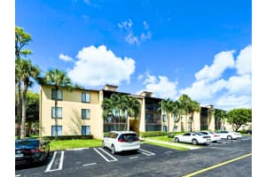 624 Sea Pine Way H3, Greenacres, FL 33415 Sold 02/14/25