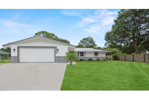 5800 Palmetto Drive, Fort Pierce, FL 34982 Sold 02/04/25