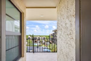 13 Royal Palm Way 501, Boca Raton, FL 33432 Sold 12/09/24