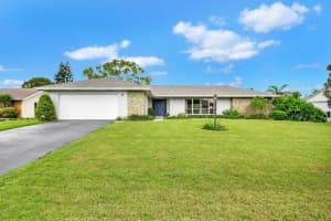 8 W Cypress Road, Lake Worth, FL 33467 Sold 11/15/24