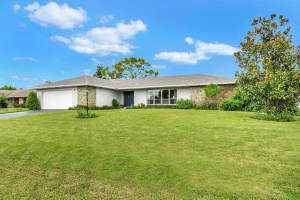 8 W Cypress Road, Lake Worth, FL 33467 Sold 11/15/24