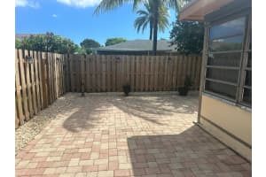 208 NW 40th Terrace, Deerfield Beach, FL 33442 Sold 01/24/25