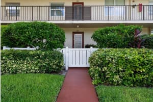27 Abbey Lane 106, Delray Beach, FL 33446 Sold 11/22/24