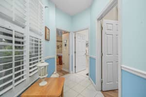 577 SW Saint Kitts Cove, Port Saint Lucie, FL 34986 Sold 01/27/25