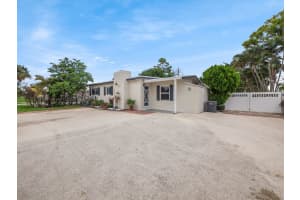 5538 Forest Hill Boulevard, West Palm Beach, FL 33415 Sold 11/04/24