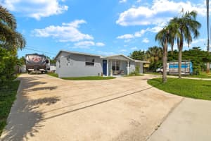 2225 S Florida Mango Road, West Palm Beach, FL 33406 Sold 11/05/24