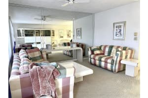 1013 Westbury F, Deerfield Beach, FL 33442 Sold 02/26/25