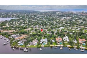 307 W Riverside Drive, Jupiter, FL 33469 Sold 12/22/24