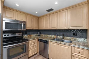 6600 Cypress Road 311, Plantation, FL 33317 Sold 12/31/24