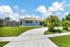 465 NW 13th Drive, Boca Raton, FL 33486 Sold 11/14/24