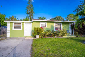 3148 E Palm Drive, Boynton Beach, FL 33435 Sold 01/09/25