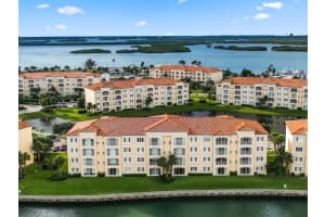 7 Harbour Isle Drive E 303, Fort Pierce, FL 34949 Sold 05/15/25