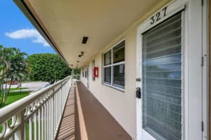 327 Chatham P, West Palm Beach, FL 33417 Sold 02/27/25