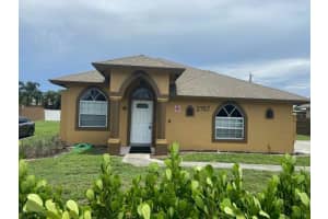 2757 Hypoluxo Road, Lantana, FL 33462 Sold 01/03/25