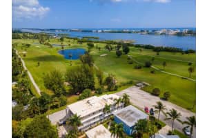 131 N Golfview Road 1, Lake Worth Beach, FL 33460 Sold 11/15/24
