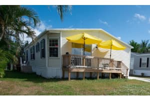 8321 SE Skylark Avenue, Hobe Sound, FL 33455 Sold 12/23/24