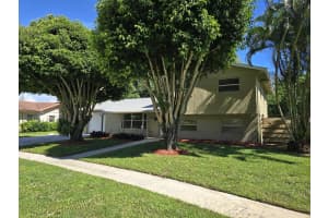 1425 40th Street, West Palm Beach, FL 33407 Sold 11/25/24