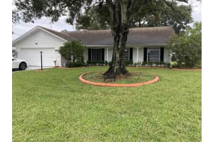 9786 Dogwood Avenue, Palm Beach Gardens, FL 33410 Sold 03/27/25