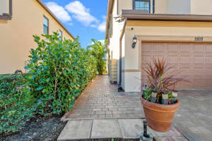 2828 Troubadour Street, Palm Springs, FL 33406 Sold 12/27/24