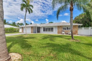 7800 W Lake Drive, Lake Clarke Shores, FL 33406 Sold 02/28/25
