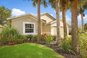 353 Hammocks Trail, Greenacres, FL 33413 Sold 02/24/25